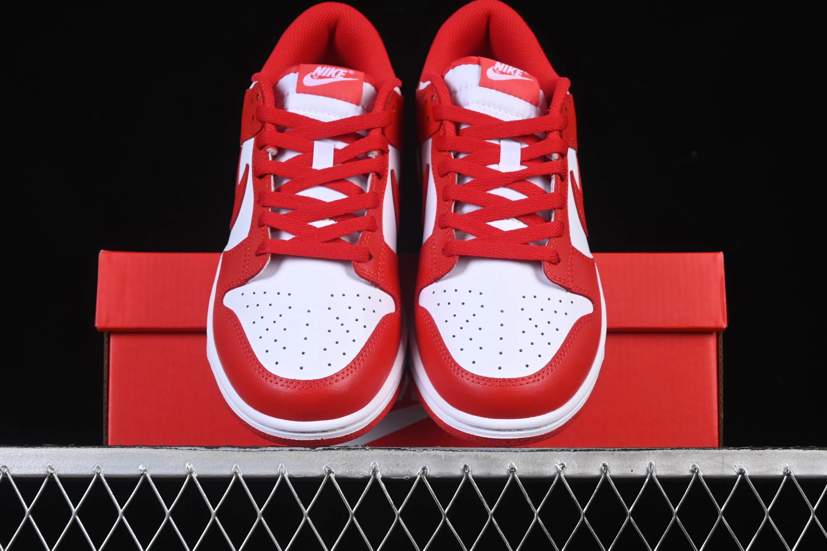 All categories Nk SB Dunk series Nk SB Dunk Low low-top sneakers Nike SB Dunk Low white red low-top casual sneakers DD1873-116